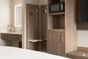 Hochwertige Bettwaren, Pillowtop-Betten, Schreibtisch