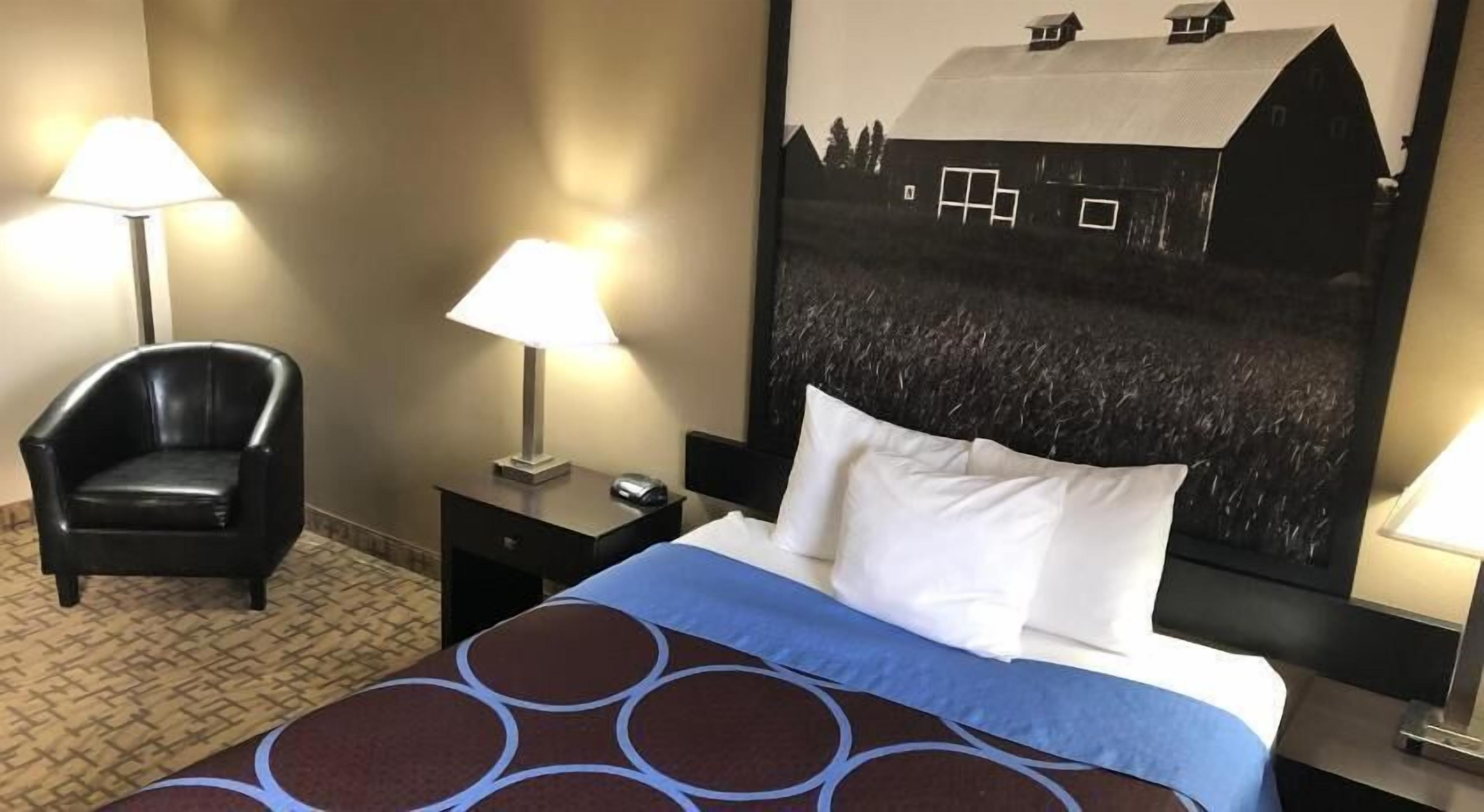 In-room safe, desk, laptop workspace, iron/ironing board