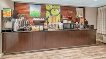 Free daily continental breakfast