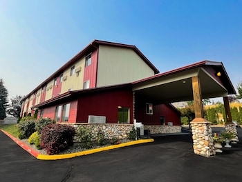 FairBridge Inn & Suites Moscow/Pullman