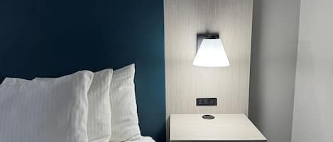Literie de qualité supérieure, surmatelas, bureau