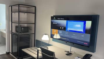 Room, 2 Queen Beds, Non Smoking