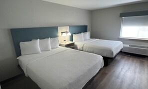 客房, 2 张大床, 无烟房 | 高档床上用品、加厚床垫、办公桌、笔记本电脑工作区