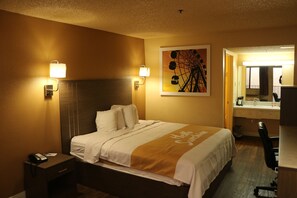 Premium bedding, in-room safe, desk, blackout drapes