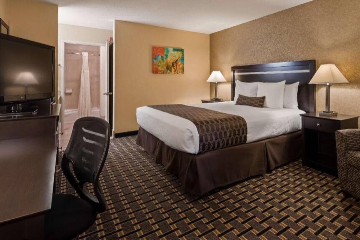 Pillow-top beds, in-room safe, desk, laptop workspace