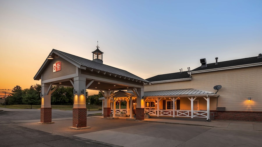Best Western Plus University Park Inn & Suites