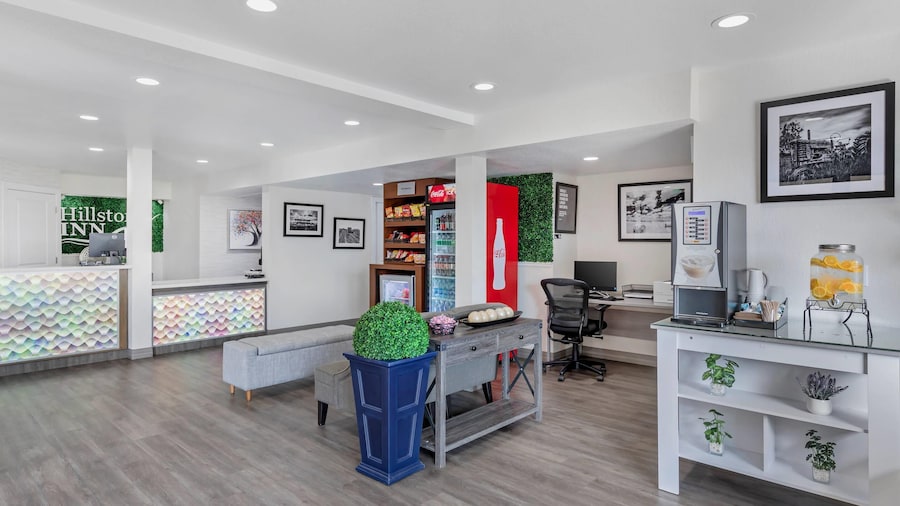 Hillstone Inn Tulare, an Ascend Collection Hotel