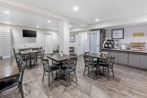 Hillstone Inn Tulare, an Ascend Collection Hotel