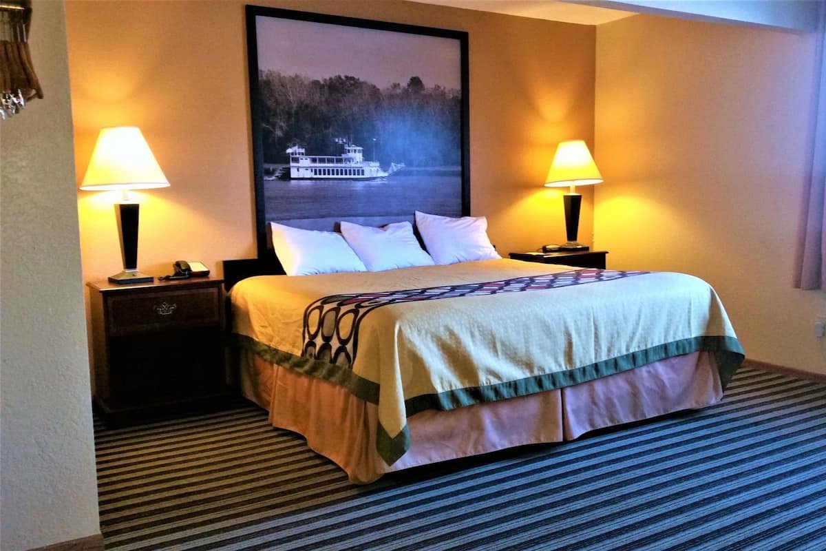 In-room safe, free cribs/infant beds, rollaway beds, free WiFi