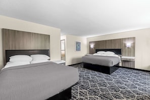 Chambre Standard, Plusieurs lits, non-fumeur | Bureau, espace de travail pour ordinateurs portables