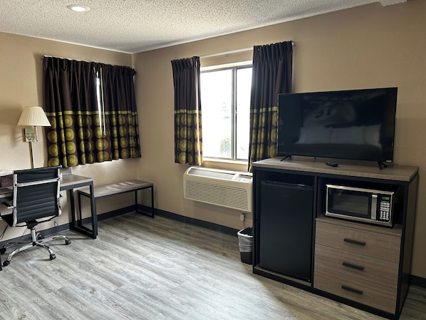 Superior-Studiosuite, 1 King-Bett, Nichtraucher | Hochwertige Bettwaren, Schreibtisch, laptopgeeigneter Arbeitsplatz