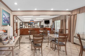 Desayuno continental incluido todos los días