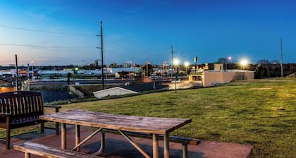 Baymont by Wyndham Meridian