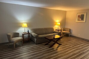 Ropa de cama de alta calidad y colchones con acolchado adicional