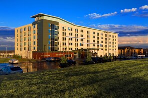 Exterior - Aloft by Marriott Mount Laurel (Mount Laurel)