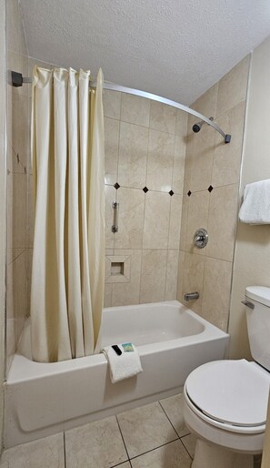 Room, 1 Double Bed, Non Smoking | Bathroom