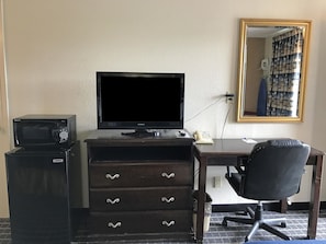 Caja de seguridad en la habitación y escritorio