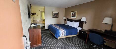 In-room safe, desk, iron/ironing board, free WiFi