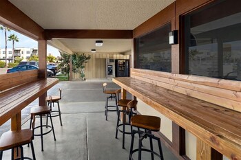 Property grounds at Howard Johnson by Wyndham San Diego State University Area
