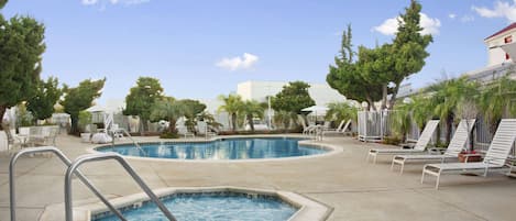 Piscina all'aperto