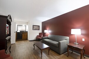 Standard Suite, 1 King Bed, Non Smoking | Desk, blackout drapes, iron/ironing board, free WiFi