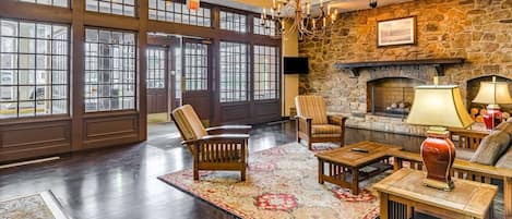 المنشأة من الداخل