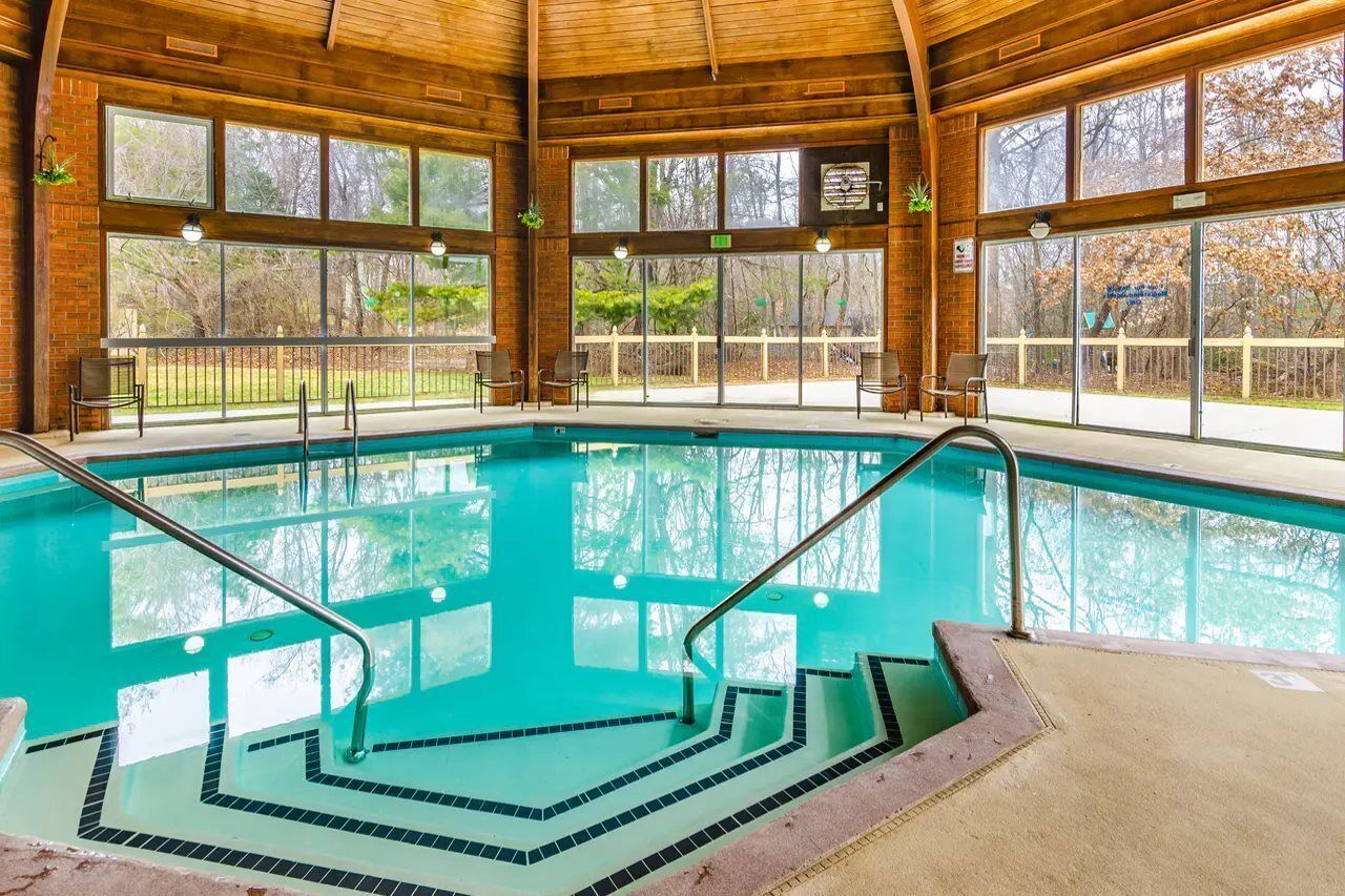 Hồ bơi trong nhà 