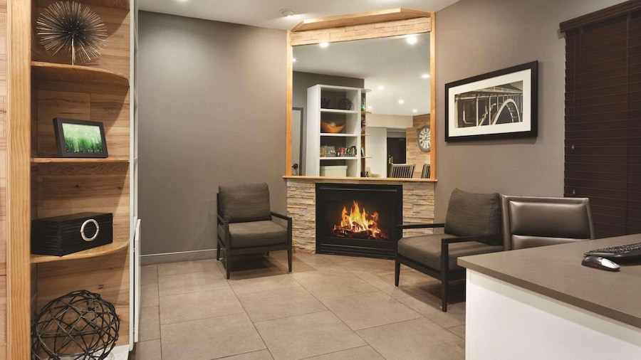 丽笙亚利桑那布莱恩小岩城乡村套房酒店