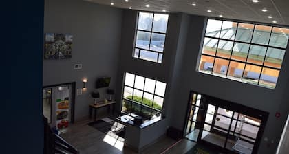 Quality Suites Maumelle - Little Rock NW