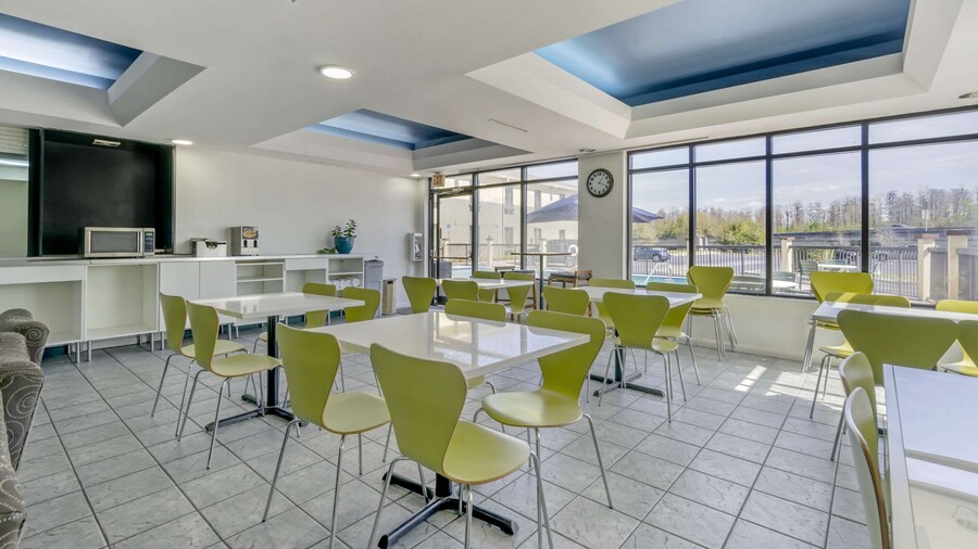 Rodeway Inn Wesley Chapel