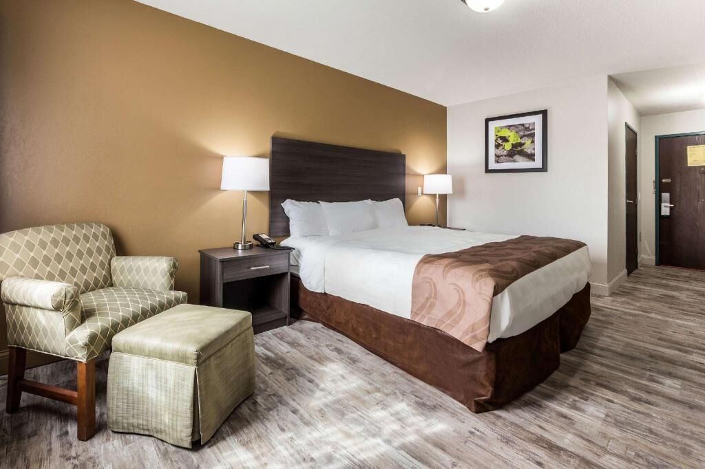 In-room safe, desk, laptop workspace, blackout curtains