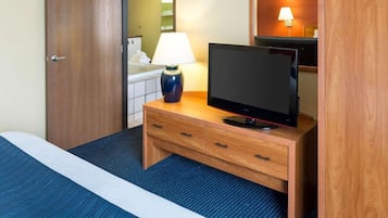 Suite, 1 King-Bett, Nichtraucher | Zimmersafe, Schreibtisch, laptopgeeigneter Arbeitsplatz