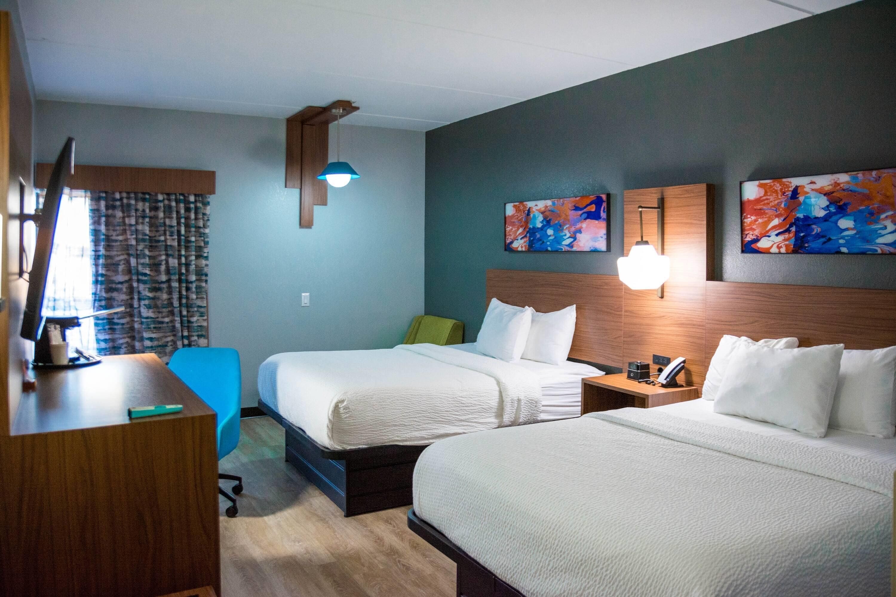 高級寢具、Select Comfort 床墊、客房內保險箱、書桌