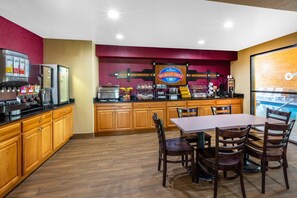 Free daily continental breakfast 