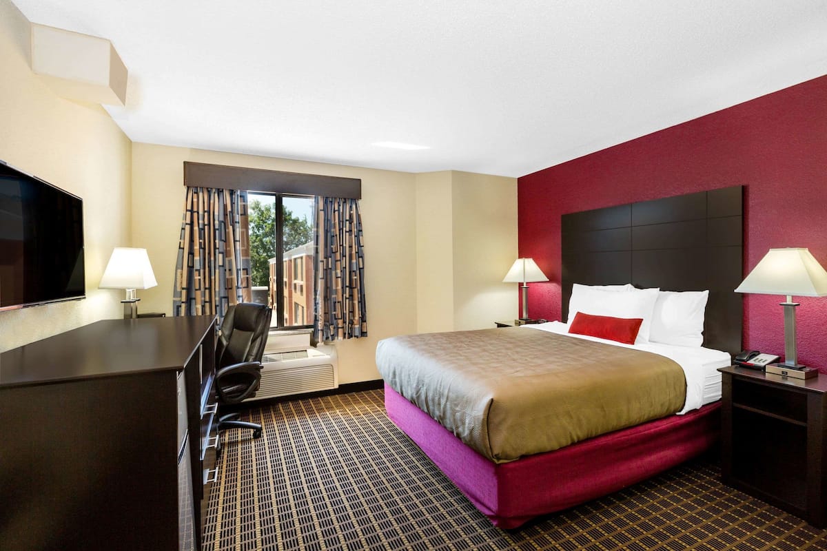 In-room safe, desk, laptop workspace, blackout curtains