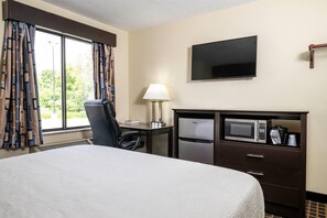 Room, 1 Queen Bed, Mobility Accessible, Non Smoking (Bathtub w/ Grab Bars)