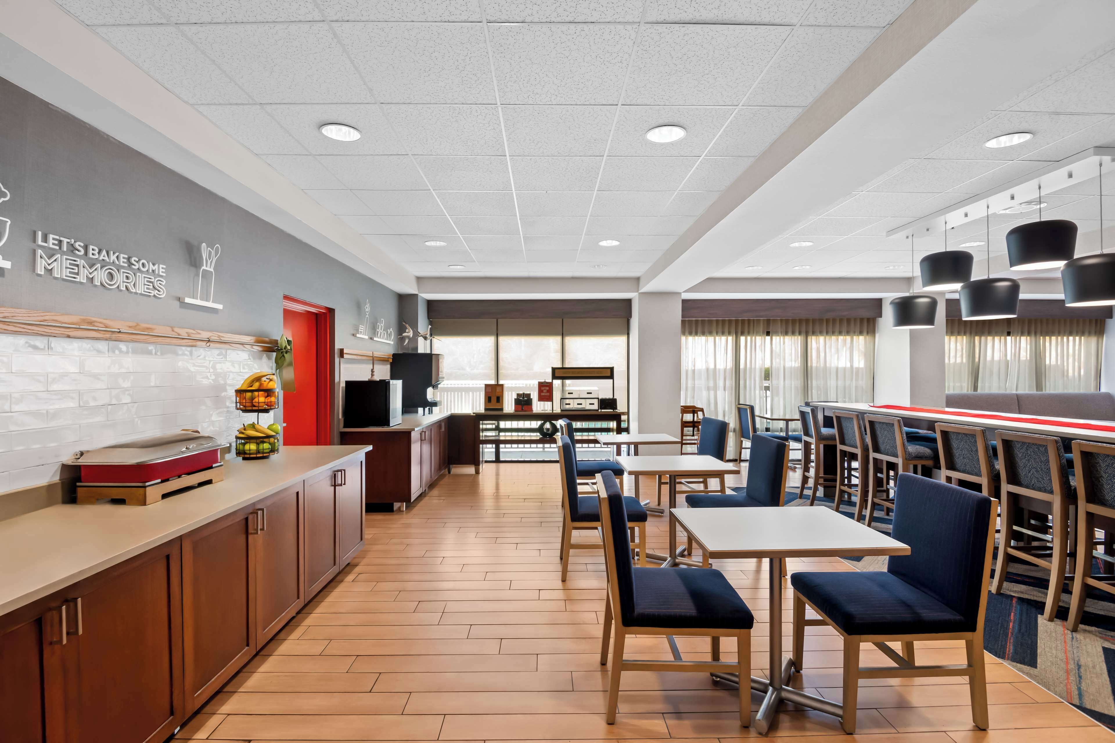 Frokost på farten er inkludert hver dag