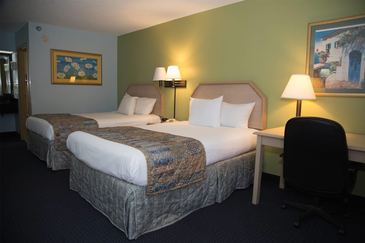 Room, 2 Queen Beds, Non Smoking