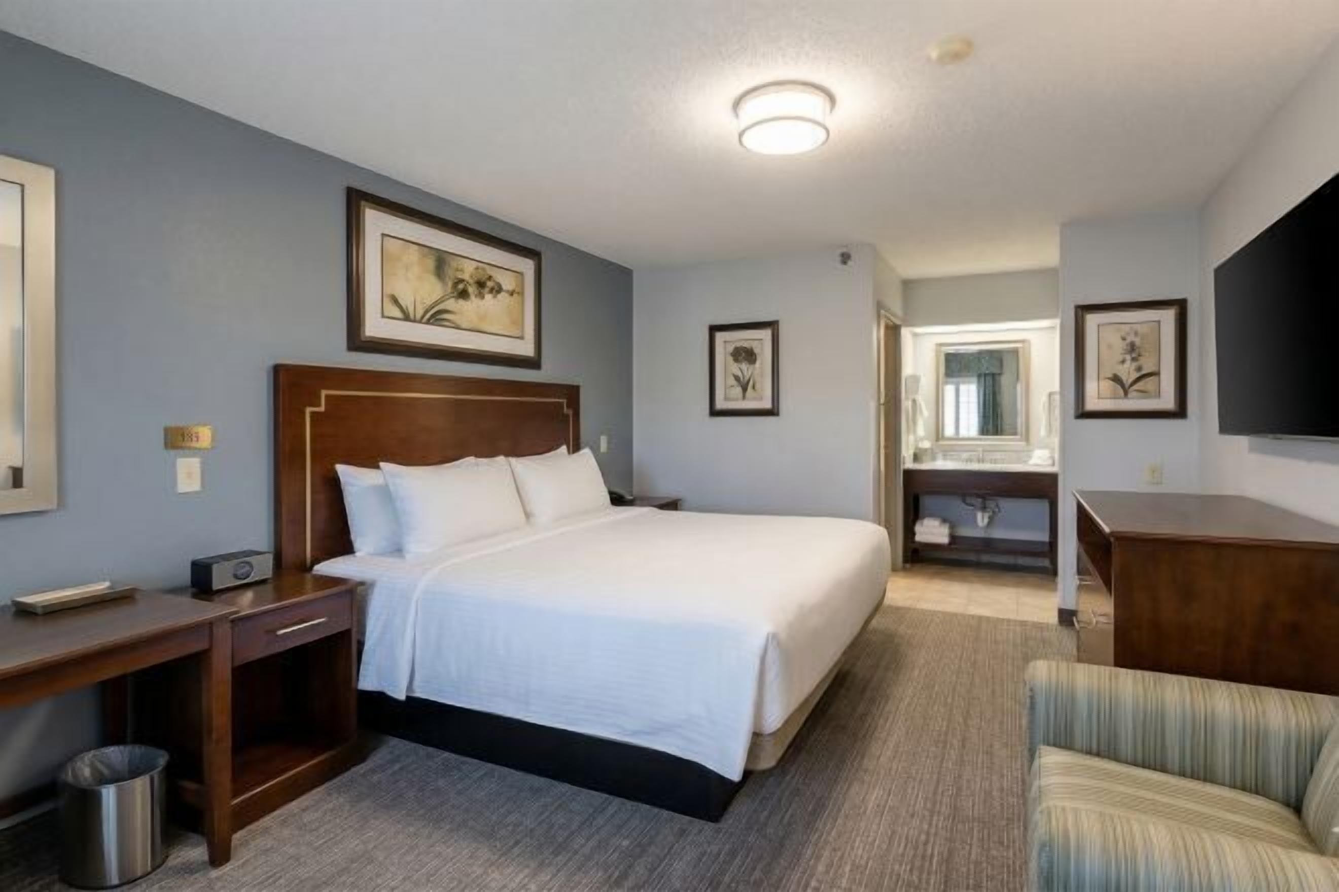 In-room safe, iron/ironing board, free WiFi, bed sheets