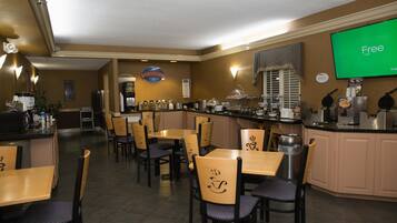 Free daily continental breakfast