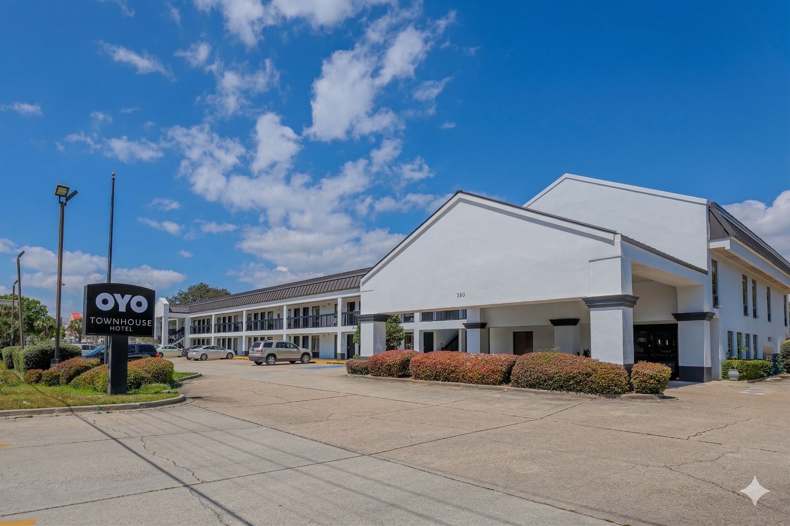 Mặt tiền nơi lưu trú