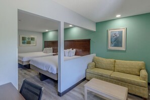 Room, Non Smoking (2 King Beds with Sofa Bed)