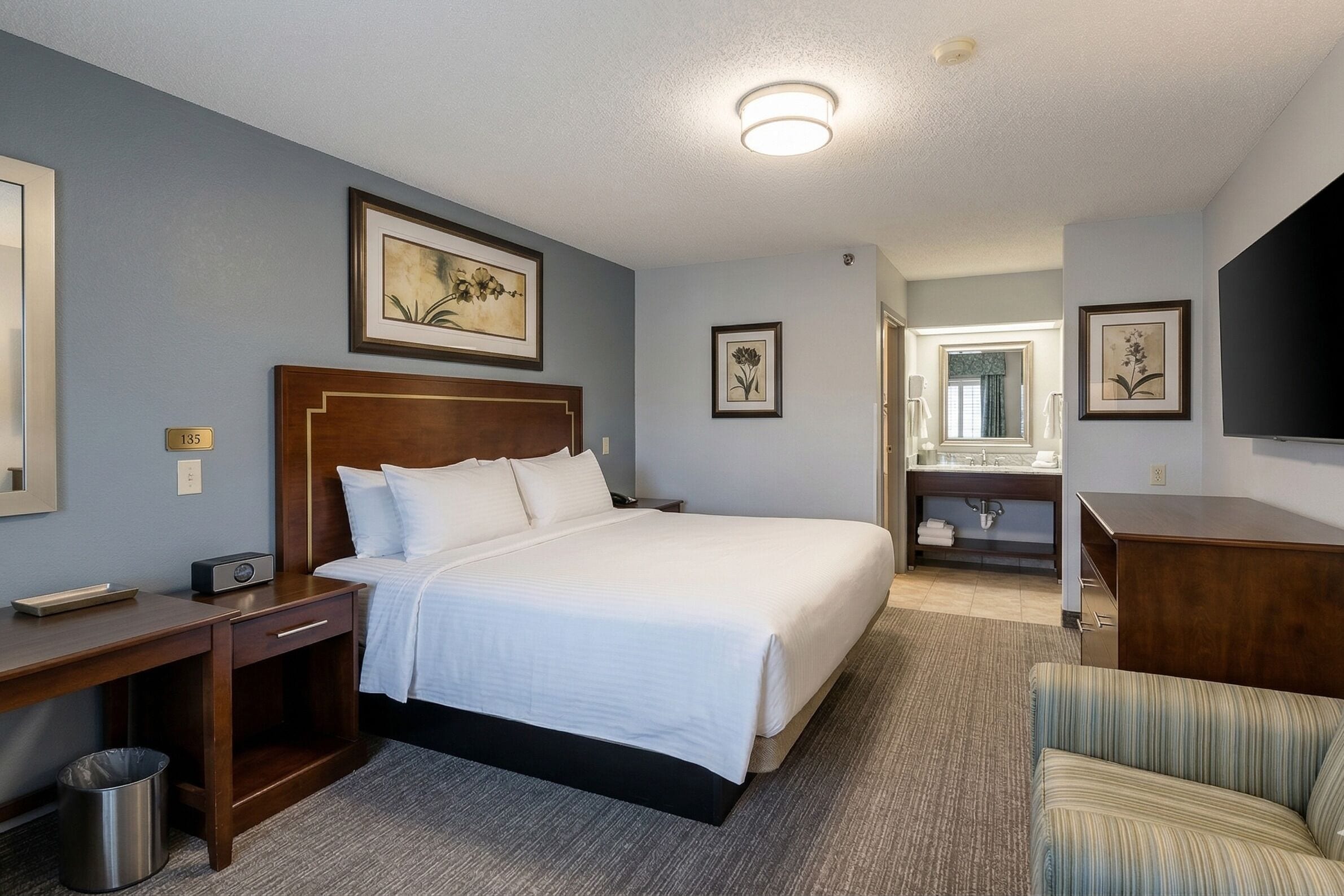 In-room safe, iron/ironing board, free WiFi, bed sheets