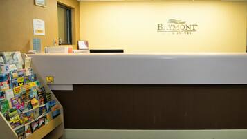 Kios daftar masuk/daftar keluar