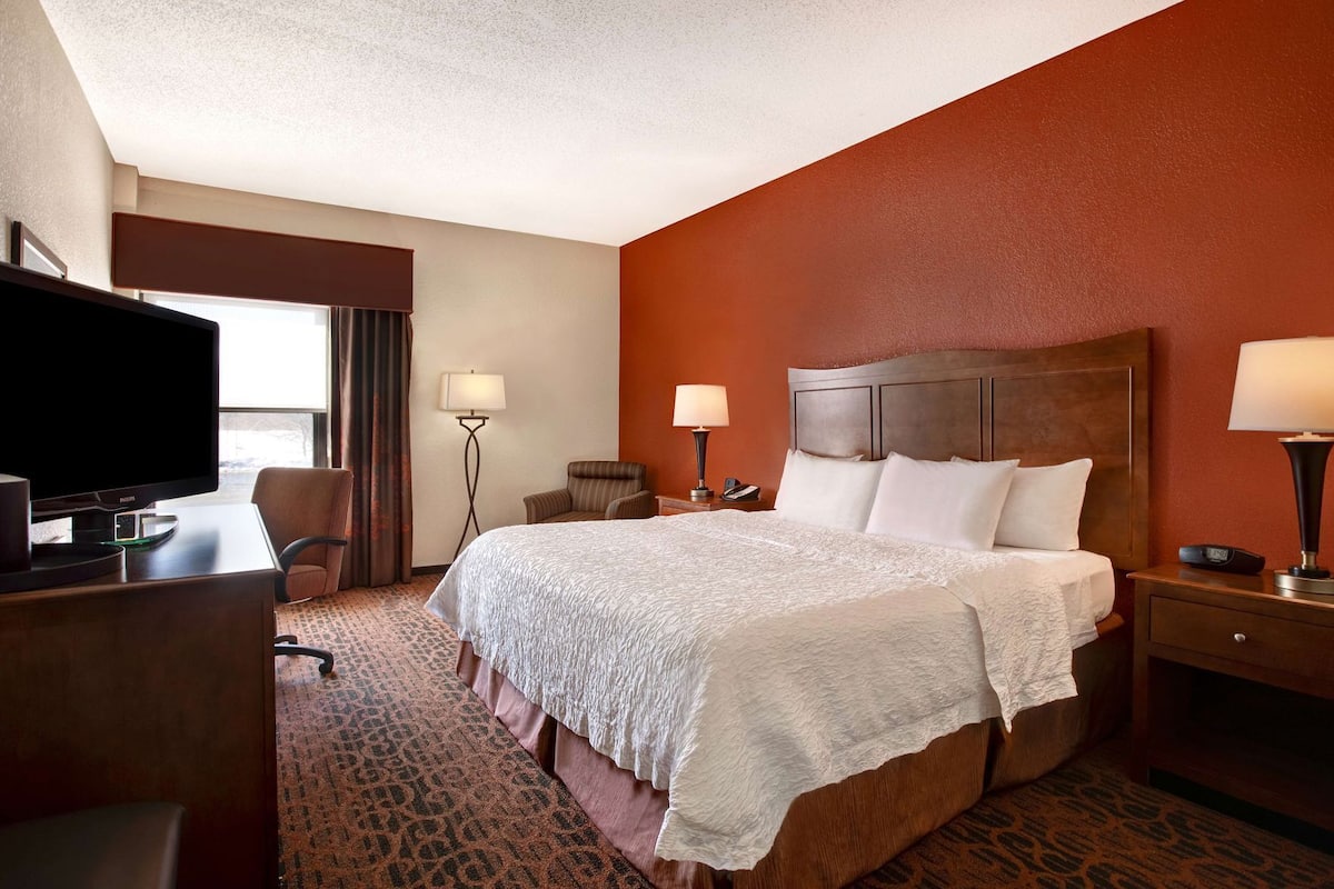 In-room safe, blackout drapes, iron/ironing board