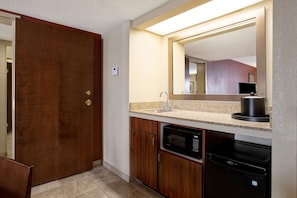Room, 2 Queen Beds, Non Smoking, Refrigerator & Microwave | Minibar