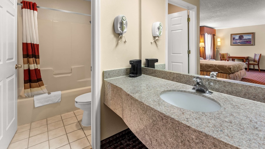 Americas Best Value Inn Montezuma