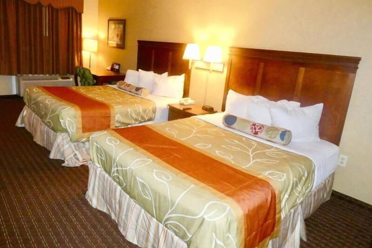 Iron/ironing board, rollaway beds, free WiFi, alarm clocks