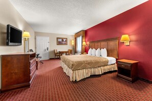Iron/ironing board, rollaway beds, free WiFi, alarm clocks - Americas Best Value Inn Montezuma (Montezuma)
