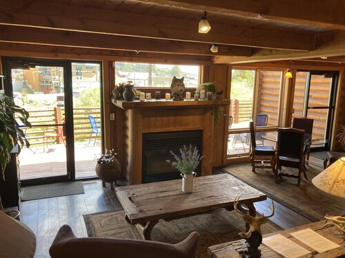 The Boulder Creek Lodge